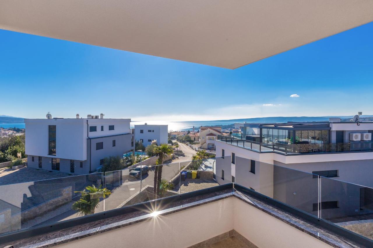 Apartments Luca Đảo Krk Ngoại thất bức ảnh