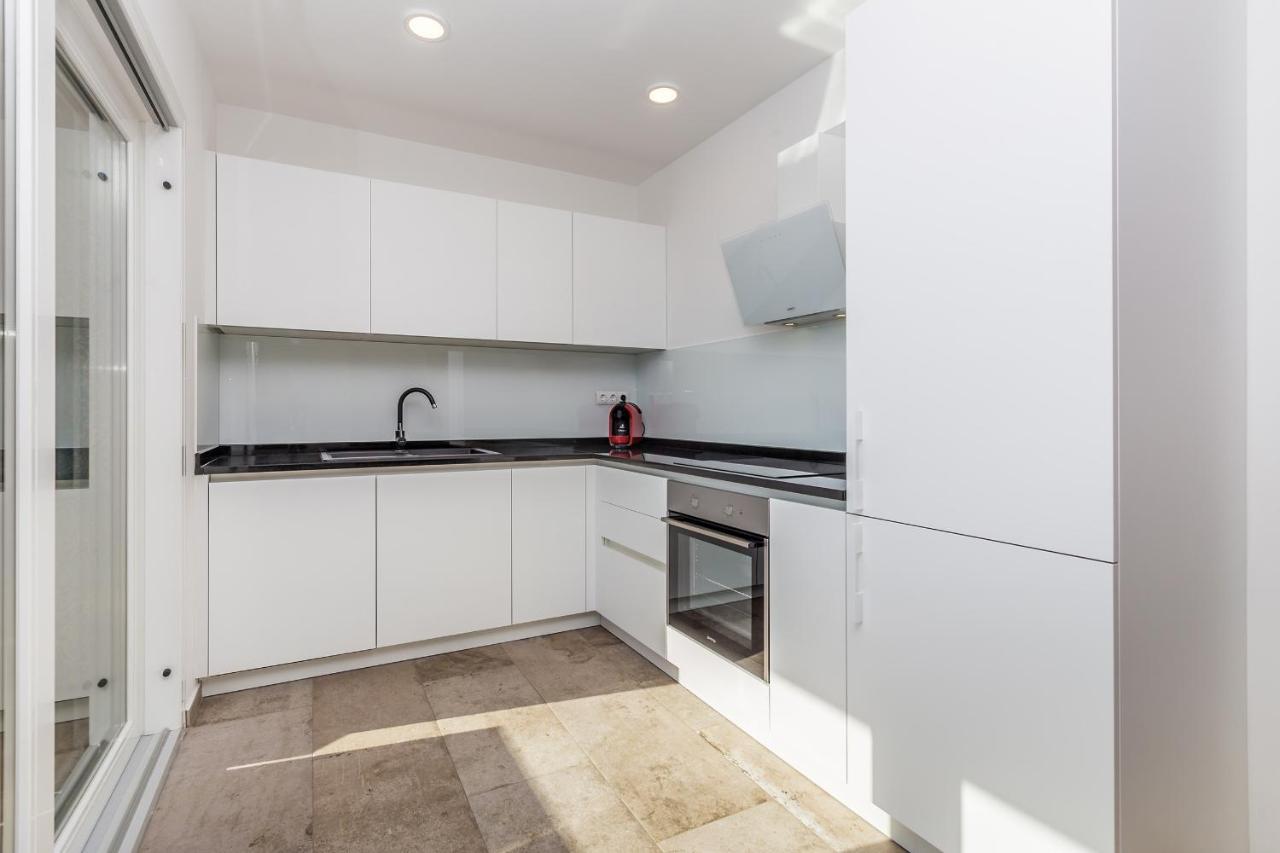 Apartments Luca Đảo Krk Ngoại thất bức ảnh